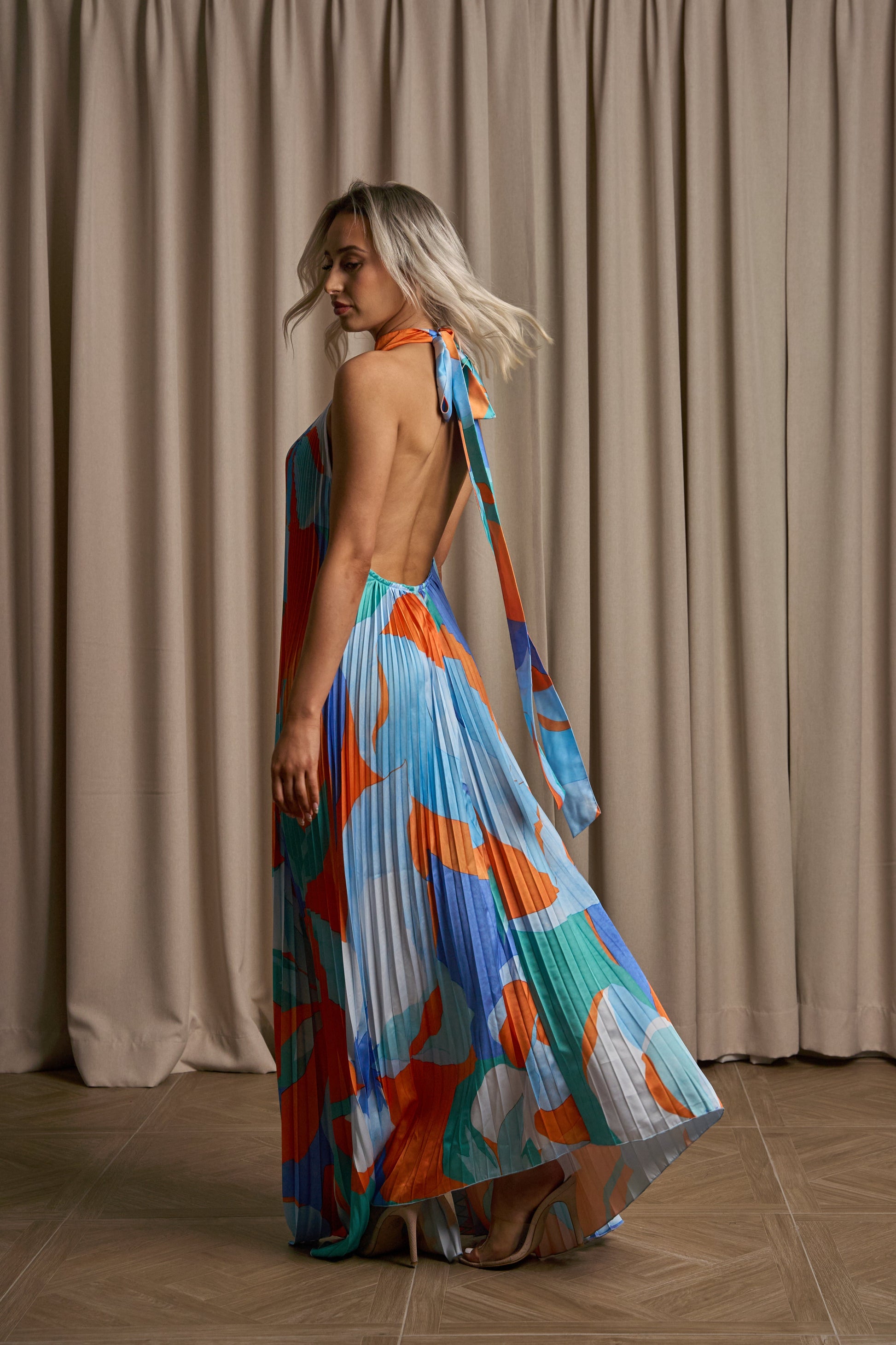 lidee orange dress The L'IDEE Chateau Split Gown in Capri Print Orange is the perfect choice for summer soirees. Nedlands | Toorak | Double Bay | Manly boutiques new open today 9:30am